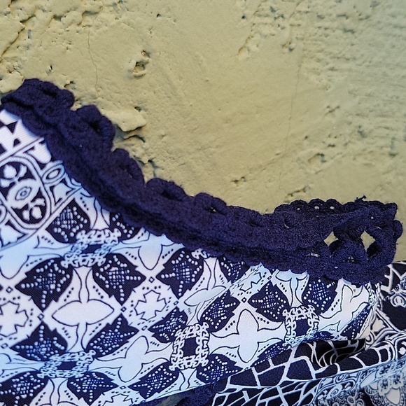 Flowy Patchwork Blouse - Picture 4 of 10